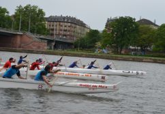 6er Outrigger beim Start MMC